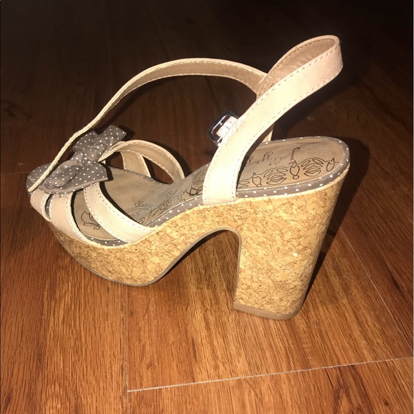 Francesca’s wedge heels - Picture 3 of 4